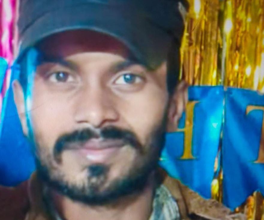 Bhagalpur News: जोमैटो डिलीवरी बॉय ने लगाया मौत को गले, कमरे में पंखे से लटकी मिली लाश, पढ़िए... बहन की दो दिनों से फोन और किराए में अकेले | Deshaj Times Bhagalpur News: जोमैटो डिलीवरी बॉय ने लगाया मौत को गले, कमरे में पंखे से लटकी मिली लाश, पढ़िए... बहन की दो दिनों से फोन और किराए में अकेले