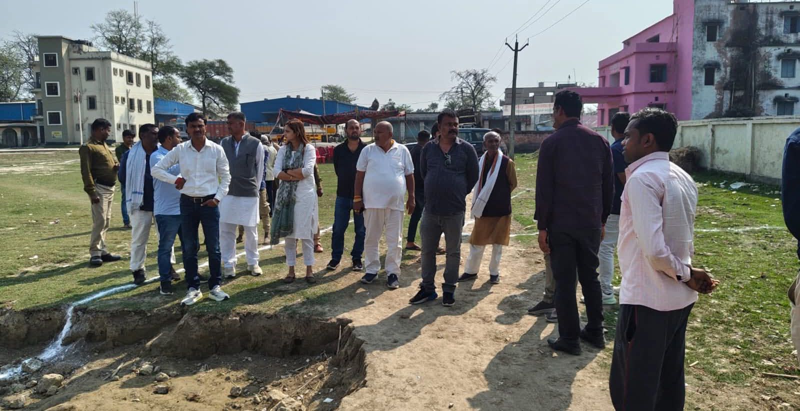 Muzaffarpur News: गायघाट को मिली 14 करोड़ की सौगात, अब एक ही छत के नीचे होंगे सारे काम, पढ़िए... कैसे बदलेगी गायघाट प्रखंड की प्रशासनिक तस्वीर... पड़ीं नींव | Deshaj Times Muzaffarpur News: गायघाट को मिली 14 करोड़ की सौगात, अब एक ही छत के नीचे होंगे सारे काम, पढ़िए... कैसे बदलेगी गायघाट प्रखंड की प्रशासनिक तस्वीर... पड़ीं नींव