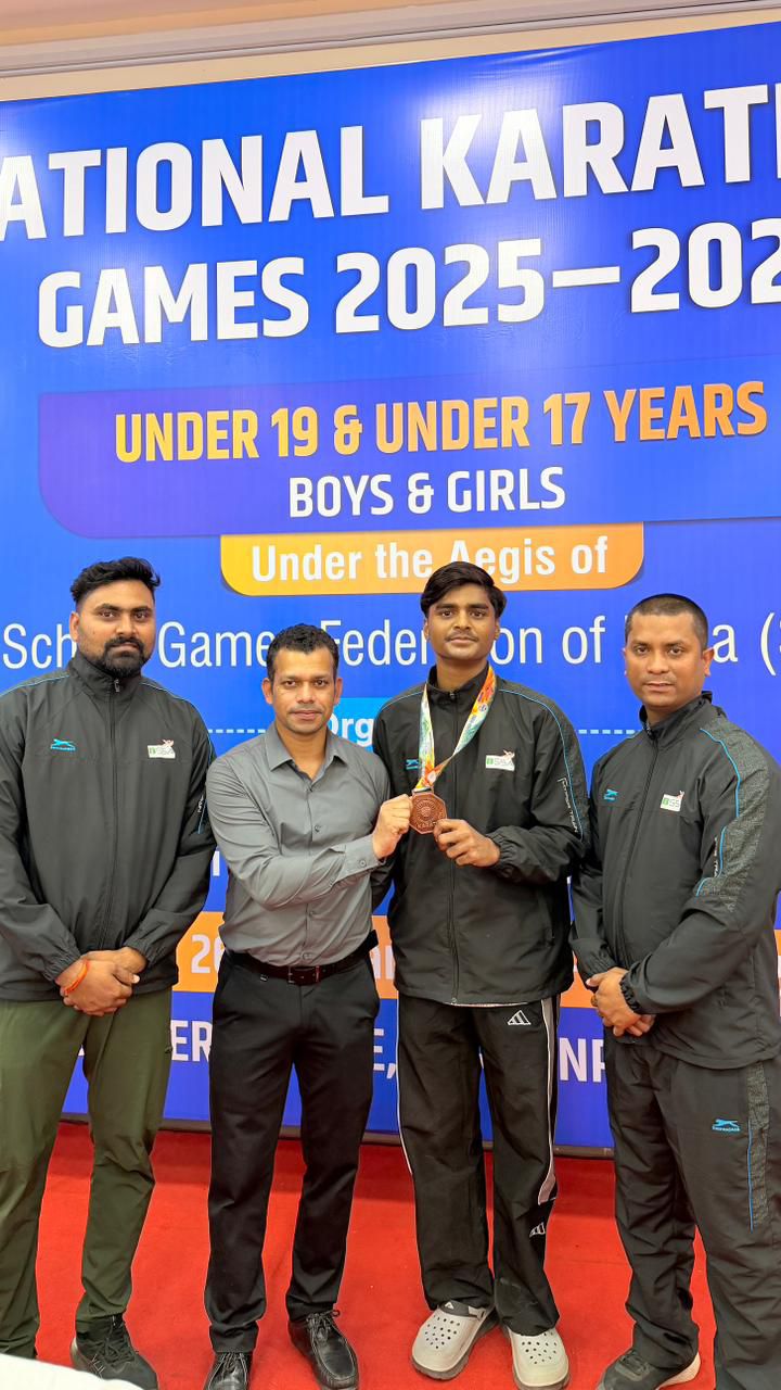 National School Games Karate Championship में दरभंगा के लाल प्रेयांश का कमाल, कराटे में जीता कांस्य, बिहार का बढ़ाया मान, कहा — Coach Mukesh Mishra के बिना यह अकाल्पनिक