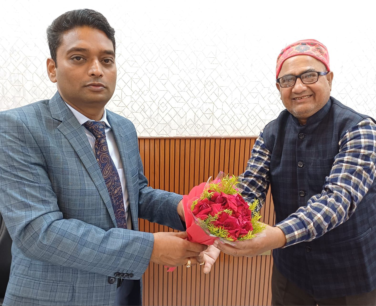 Bhagalpur News : Divisional Commissioner बनते ही एक्शन में आए अवनीश सिंह, जमुई के विकास पर कही ये बड़ी बात!