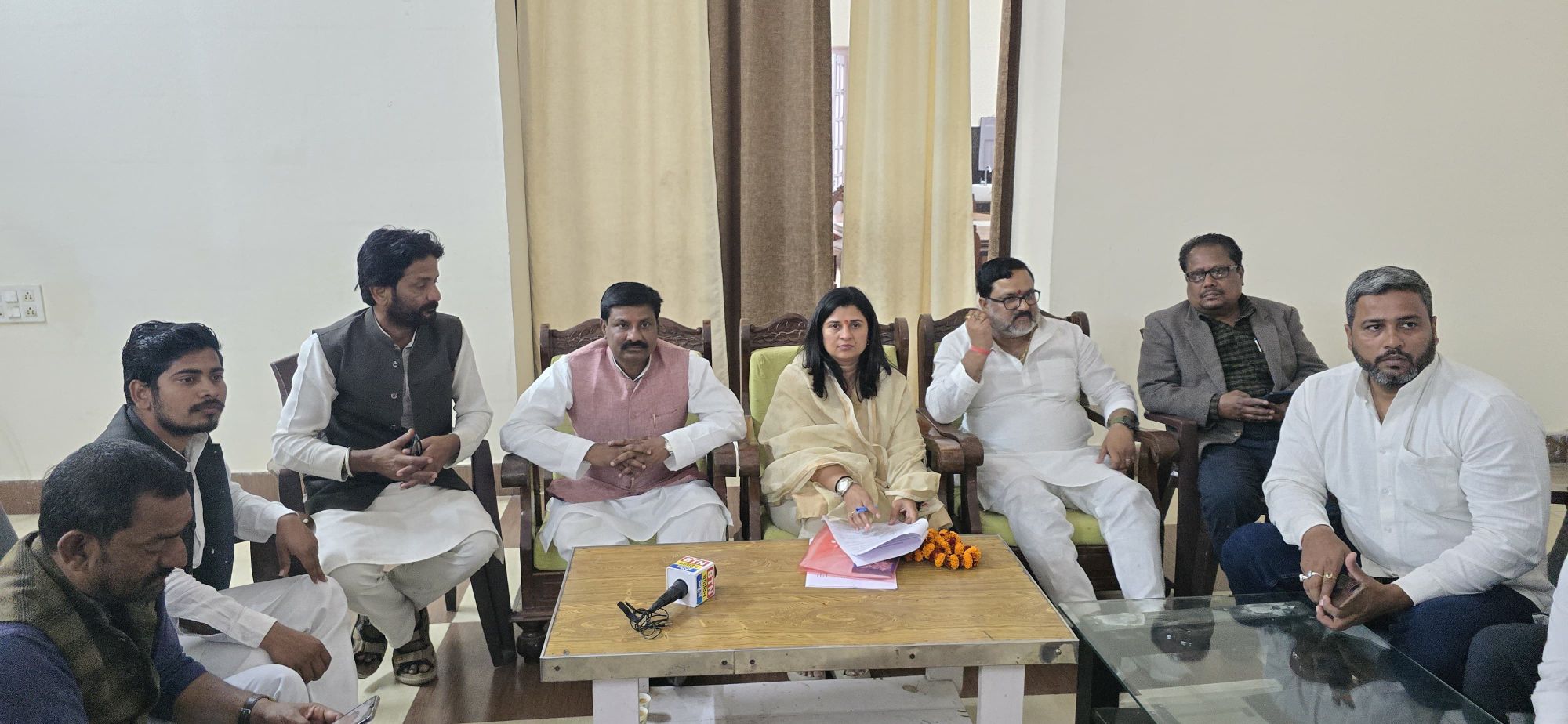 Darbhanga News: अब नए सिरे से गढ़ी जाएगी Bihar Congress की पूरी टीम, 'संगठन सृजन' अभियान से बूथ स्तर तक मचेगी हलचल! जानिए AICC पर्यवेक्षक संगीता बेनीवाल और खास 'फॉर्मूला'