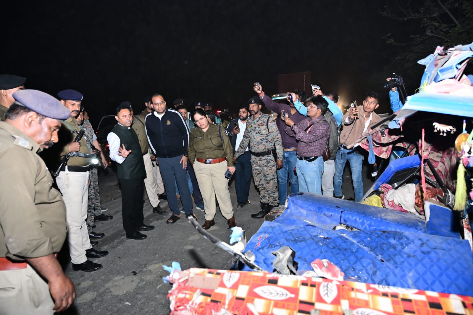 Bhagalpur Road Accident: NH-31 पर रफ्तार का कहर, बस-गाड़ी की टक्कर में 4 की मौत, 6 जिंदगी से लड़ रहे जंग