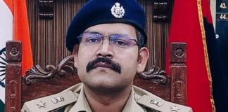Muzaffarpur News: गायघाट कांड में बड़ा एक्शन, थानाध्यक्ष समेत 8 पुलिसकर्मी लाइन हाजिर, CID की एंट्री से हड़कंप!
