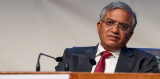 Chief Election Commissioner को हटाने की मांग, 193 सांसदों के हस्ताक्षर से गहराया सियासी संकट, चुनाव आयुक्त पर 7 गंभीर आरोप, जानें क्या है पूरा मामला, क्या होगा आगे?
