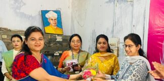 International Women\’s Day पर बोकारो में छात्राओं ने भरी हुंकार, DDC बोलीं- ‘शिक्षा ही सबसे बड़ा हथियार’, जानिए किसने क्या कहा