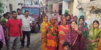 Bhagalpur News: बूंद-बूंद पानी को तरस रहे लोग, खराब चापाकल ने बढ़ाई मुसीबत, BDO से लगाई गुहार! Bihar News Deshaj Times