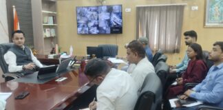 Madhubani News: मधुबनी DM Anand Sharma ने की ‘Panchayati Raj Schemes’ की गहन समीक्षा, बोले – ढिलाई बर्दाश्त नहीं