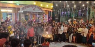 Darbhanga News: बेमौसम बारिश भी नहीं डिगा सकी भक्तों की आस्था, Benipur में मां कुष्मांडा की पूजा से गूंज उठा पूरा इलाका