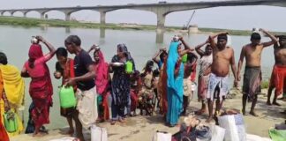 Chaiti Chhath: भागलपुर में खरना पर गंगा में लगी आस्था की डुबकी, घाटों पर गूंजे छठी मैया के जयकारे Bihar News Deshaj Times