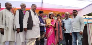 Darbhanga News: ‘शिक्षा नौकरी नहीं, वंश बदल देती है’, LNMU प्रोफेसर मुनेश्वर यादव ने क्यों कही ये बड़ी बात?