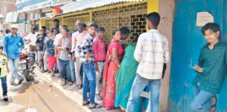 Darbhanga News: जाले में LPG Cylinder के लिए हाहाकार, बुकिंग के 15 दिन बाद भी खाली हाथ लौट रहे लोग, जानें पूरा मामला