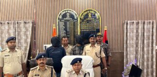 Bhagalpur Crime News: STF और पुलिस के चक्रव्यूह में फंसा कुख्यात मुकेश यादव, दियारा में बड़ी लूट से पहले हथियारों संग गिरफ्तार