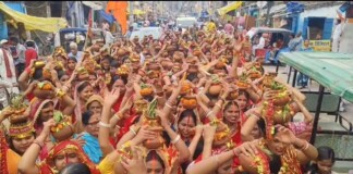 Bhagalpur News: राम जानकी ठाकुरबाड़ी में गूंजे जय श्री राम के जयकारे, भव्य कलश यात्रा के साथ हुआ नवाह्न पारायण का समापन Bihar News Deshaj Times