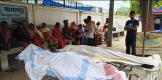 Bhagalpur News: मेले की खुशियां मातम में बदलीं, दर्दनाक Bhagalpur road accident में दो दोस्तों की मौत, एक जिंदगी और मौत से जूझ रहा