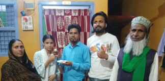 Bhagalpur News: बांका की बेटी का Bihar Board 10th Result में कमाल, 6ठी रैंक लाकर बनी टॉपर, IAS बनकर करेंगी देश की सेवा