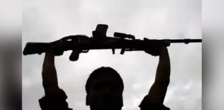 Jagdalpur Naxal Surrender: देश में सबसे बड़ा नक्सली सरेंडर, लाल आतंक’ के पर कटे, 108 नक्सलियों ने डाले हथियार, अब तक की सबसे बड़ी बरामदगी का होगा खुलासा!