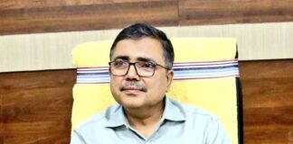 Bokaro Filaria Prevention को लेकर एक्शन में DC, खुद दवा खाकर बोले- ‘एक भी शख्स छूटा, मिशन टूटा’, 8 मार्च तक का दिया अल्टीमेटम