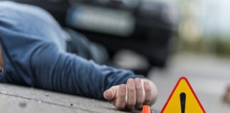 Madhubani News: रफ्तार का कहर, Benipatti में दो बाइकों की भीषण टक्कर में 2 युवकों की दर्दनाक मौत, 4 की हालत नाजुक