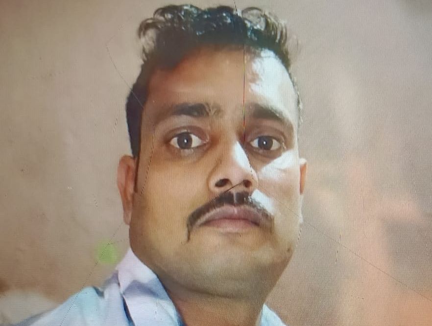 Darbhanga News:बिरौल के ड्राइवर की Gorakhpur Road Accident में दर्दनाक मौत, आखिरी कॉल में पत्नी से कहा- 'रुक कर फोन करता हूं'