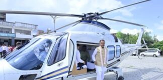 केशव प्रसाद मौर्य के हेलिकॉप्टर की आपातकालीन लैंडिंग, यूपी में हड़कंप, जानिए क्या हुआ?…हेलिकॉप्टर आसमान में था और धुआं -आग