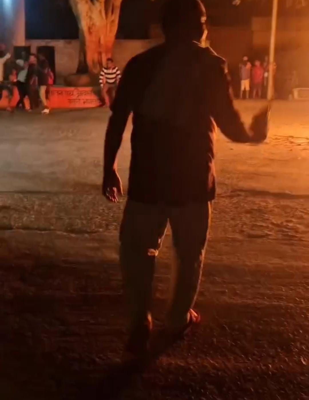 Gopal Mandal: होलिका दहन में लहराया हथियार! FIR के बाद बढ़ीं Gopal Mandal की मुश्किलें, पुलिस ने शुरू की जांच