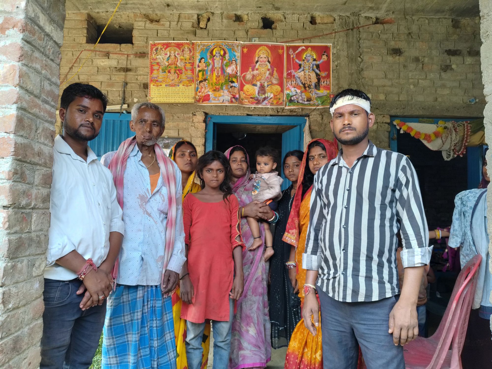 Darbhanga News: सिंहवाड़ा में होली हुड़दंग बना Caste Violence, दो गुटों में खूनी संघर्ष, पुलिस गाड़ी को घेरकर जानलेवा हमला, 9 गिरफ्तार