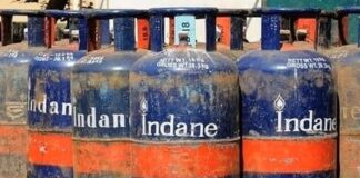 Darbhanga News: बिरौल में Commercial Gas Cylinder का मचा हाहाकार, कमर्शियल गैस सिलेंडर की किल्लत, बावर्ची के माथे पर चिंता की लकीरें… कारोबारी परेशान, जानें क्या है वजह