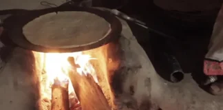 Darbhanga News: 45 दिन के इंतजार में जलेगा चूल्हा या गृहिणी का कलेजा? सिंहवाड़ा में LPG Cylinder नहीं मिलेगा!… चूल्हे पर चढ़ी हांडी…धुएं में खोई