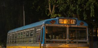 Bihar Migrants: होली के बाद दिल्ली, मुंबई, गुजरात का रास्ता…और ट्रेनें फुल, बसें बनी सहारा, आप भी जानिए किराया… नो टेंशन भाई!