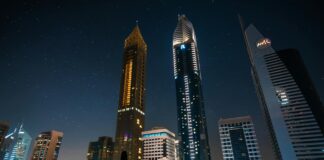 Bollywood Stars Dubai Homes: शाहरुख से सलमान तक, इन सितारों के हैं आलीशान बंगले! पढ़िए क्यों है दुबई सितारों की पहली पसंद?