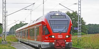 होली पर घर वापसी का सुनहरा अवसर: यात्रियों के लिए चलाई जा रही Holi Special Trains और अतिरिक्त फेरे,मिलेगा कन्फर्म टिकट