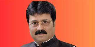 Bihar Politics: तेजस्वी के ’41 विधायक’ वाले दावे पर शिवेश राम का पलटवार, पूछे तीखे सवाल