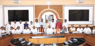 Bihar Politics: नीतीश कुमार का इस्तीफा तय! कैबिनेट बैठक के बाद गहमागहमी तेज, जानें आगे क्या?