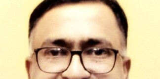 Muzaffarpur Railway: मुजफ्फरपुर जंक्शन पर लगातार अगलगी की घटनाओं पर DRM ज्योति प्रकाश का बड़ा एक्शन, दो स्टेशन अधीक्षक हटाए गए