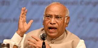 Bihar Politics: “गुजरात में अनपढ़ों को मूर्ख बनाते हैं” …मंत्री श्रवण का खड़गे पर ‘मर्यादा तार-तार’ राजनीति में बवाल!