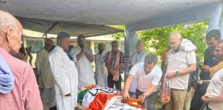 Darbhanga News: गजेंद्र नारायण झा का निधन… बेनीपुर की गरीब, गुरबों- वंचित वर्ग की सशक्त आवाज़ मौन… भरपाई मुश्किल!