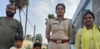 Darbhanga News: दरभंगा में Child Rescue, संदिग्ध मिलीं दो नाबालिग बच्चियां, यातायात दरोगा अंजली ने की सुरक्षित बरामदगी, पढ़िए नाम ना पता…अब?