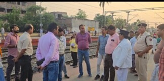 Bhagalpur News: नाथनगर रेलवे स्टेशन पर यात्री सुविधाओं में होगा बड़ा बदलाव, बनेगा सर्कुलेटिंग एरिया में बैरिकेडिंग वॉल, और भी बहुत कुछ… पढ़िए