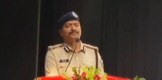 भागलपुर में बढ़ा Cyber Fraud का खतरा! IG विवेक कुमार ने पोस्टमैन को दिए खास टिप्स, जानें पूरी बात