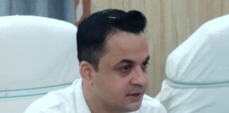 Madhubani News : मधुबनी के लापरवाह दो राजस्व कर्मी निलंबित