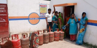 Bhagalpur के सुलतानगंज में LPG Cylinder Shortage? भीषण गर्मी में परेशान हुए उपभोक्ता, जानिए Bihar News Deshaj Times