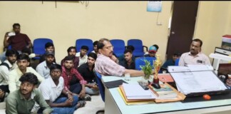 Bhagalpur Students Protest: जर्जर हॉस्टल पर छात्रों का बड़ा हंगामा, मारवाड़ी कॉलेज प्रशासन को 3 दिन का अल्टीमेटम