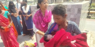 Darbhanga Railway Station पर महिला ने बच्ची को दिया जन्म, रेलवे टीम बनी ‘देवदूत’ Bihar News Deshaj Times