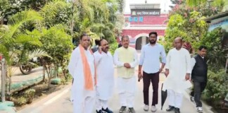 Bhagalpur News: अवैध होर्डिंग पर नगर निगम का ‘प्रहार’, भागलपुर में अब नहीं चलेगी मनमानी!