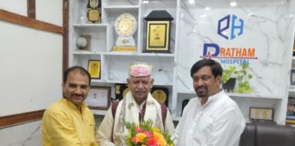 Darbhanga News: बिरौल प्रथम हॉस्पिटल में MP जनार्दन सिंह सिग्रीवाल का BJP महामंत्री संजय कुमार सिंह उर्फ पप्पू सिंह ने किया भव्य Welcome, सांसद बोले- Bihar को मिलेगी नई दिशा, पढ़िए भाजपा जिला महामंत्री पप्पू सिंह और अस्पताल निदेशक डॉ. राजेश झा ने क्या कहा