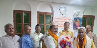 Darbhanga News: संस्कृत विश्वविद्यालय के नए रजिस्ट्रार डॉ. दिनेश झा ने संभाला कार्यभार, कहा – ‘विकास के लिए सभी का सहयोग जरूरी’