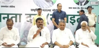 Bihar Politics: विश्वास मत से पहले डिप्टी CM विजय चौधरी का बड़ा दावा, बोले- ‘Nitish Kumar का रास्ता लोगों को पसंद’ सरकार बनी है तो नीतीश के आशीर्वाद से