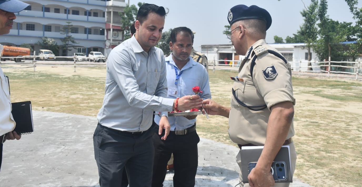 Madhubani News: हाइटेक मीटिंग..India-Nepal Border Security पर सटीक फैसले, अवैध गतिविधियों पर कसने वाली है नकेल, जानिए जब पहुंचे अफसर 'धुरंधर'