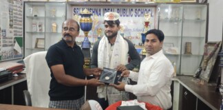 Darbhanga News: ISPL जीतकर लौटे Tennis Ball Cricket किंग सरफराज,’बाहुबली’ का बिरौल में जोरदार स्वागत, सेमीफाइनल में धाकड़ बल्लेबाजी…18 गेंदों में 39 रन…WELl DONE