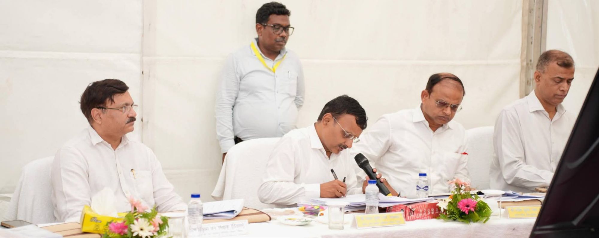 Munger News: मुंगेर का Development Projects, सीएम सम्राट की मिशन परियोजना... तारापुर-खड़गपुर सड़क से मुंगेर- भागलपुर तक...निष्ठा और पारदर्शिता के साथ डेडलाइन तय!